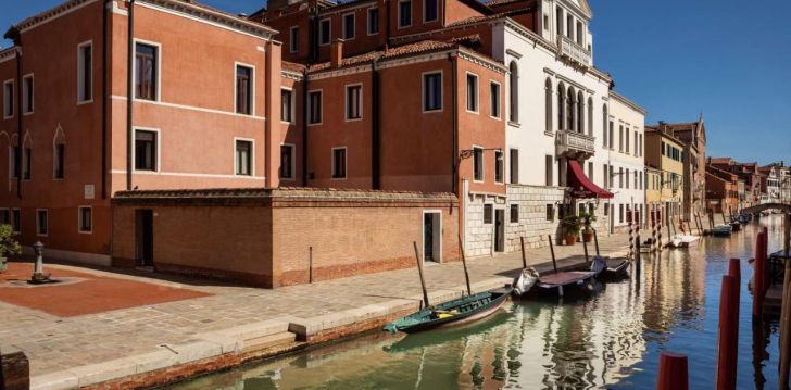 NH COLLECTION VENEZIA GRAND HOTEL PALAZZO DEI DOGI - klientų vertinamas, kaip geras kainos ir kokybės santykis.