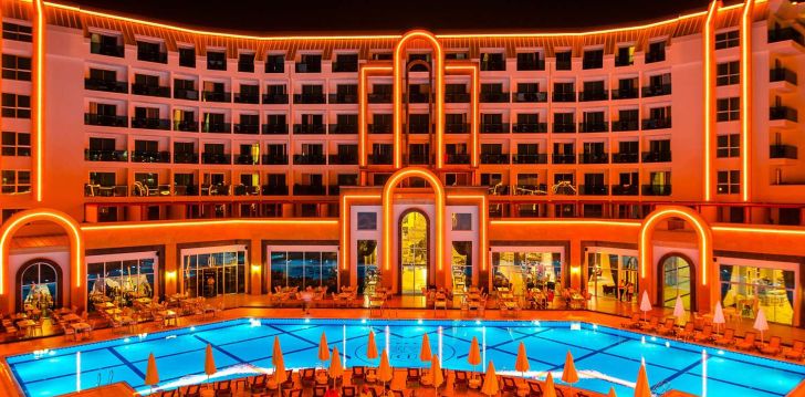 viešbutis THE LUMOS DELUXE RESORT HOTEL & SPA įsikūręs Turkija. 