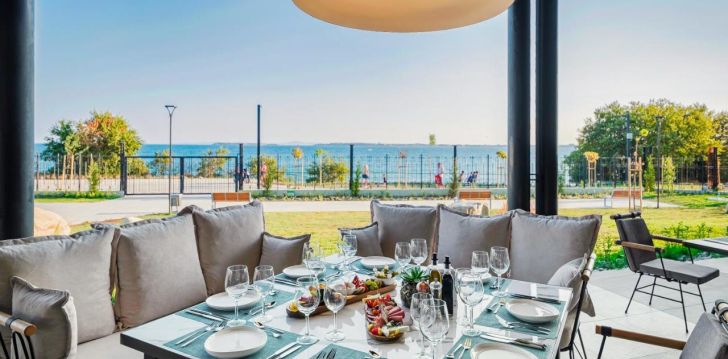viešbutis VOYA BEACH RESORT įsikūręs Bulgarija.