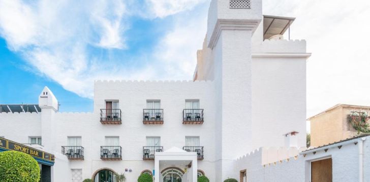 apsistokite NERJA CLUB BY DOREBE HOTELS viešbutyje už gerą kainą. 
