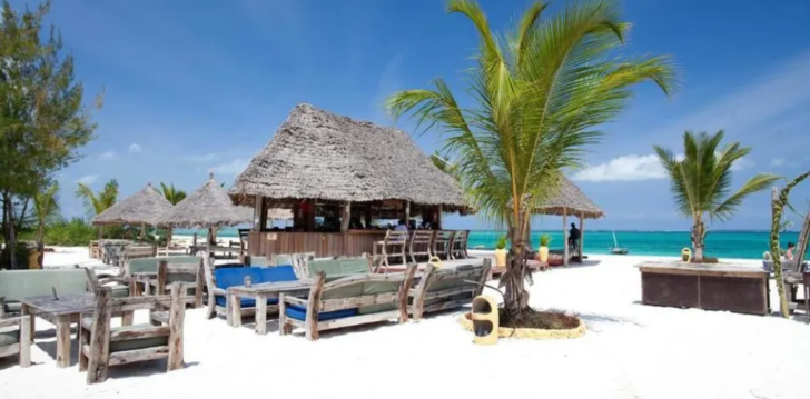 Viešbutis VARADERO ZANZIBAR HOTEL & RESTAURANT įsikūręs .