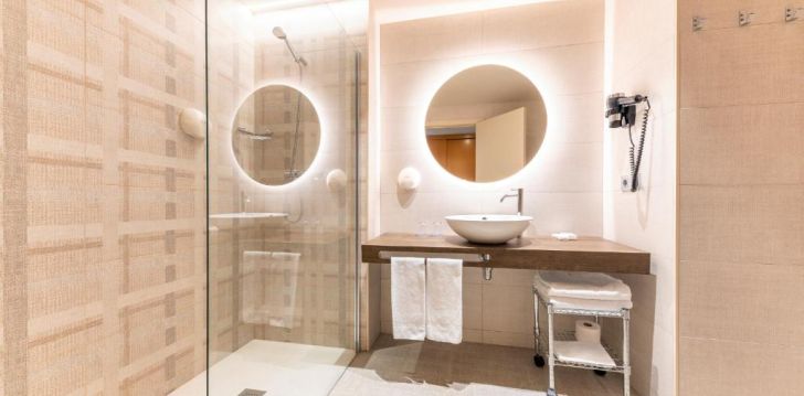 patogus viešbutis jūsų kelionei – 4* PORT ALICANTE CITY & BEACH