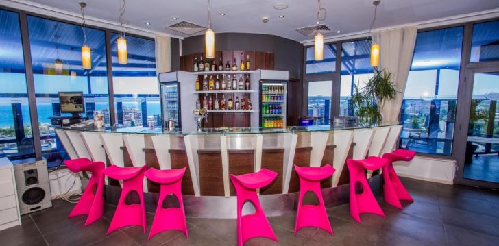 HOTEL MERIDIAN - klientų vertinamas, kaip geras kainos ir kokybės santykis.