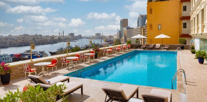 CARLTON TOWER HOTEL DUBAI - klientų vertinamas, kaip geras kainos ir kokybės santykis. 