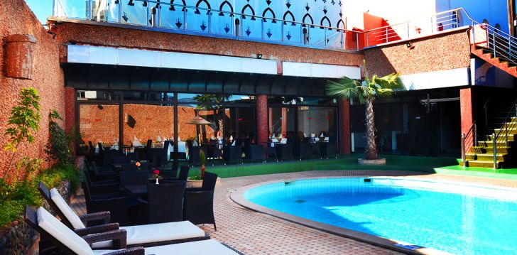 apsistokite OMEGA HOTEL viešbutyje už gerą kainą.