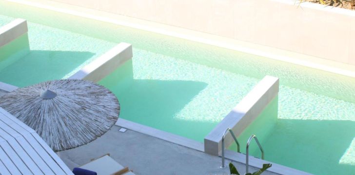 rinkitės viešbutį DELFINIA RESORT kelionei į Graikija