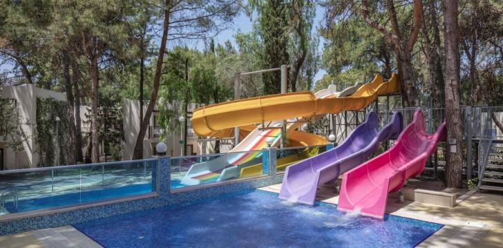 DOUBLETREE BY HILTON BODRUM ISIL CLUB RESORT - klientų vertinamas, kaip geras kainos ir kokybės santykis.
