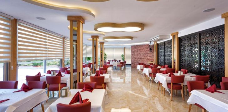 apgyvendinimas 5* SAPHIR HOTEL