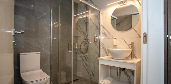 BEST WESTERN PLUS LARCO HOTEL - klientų vertinamas, kaip geras kainos ir kokybės santykis.