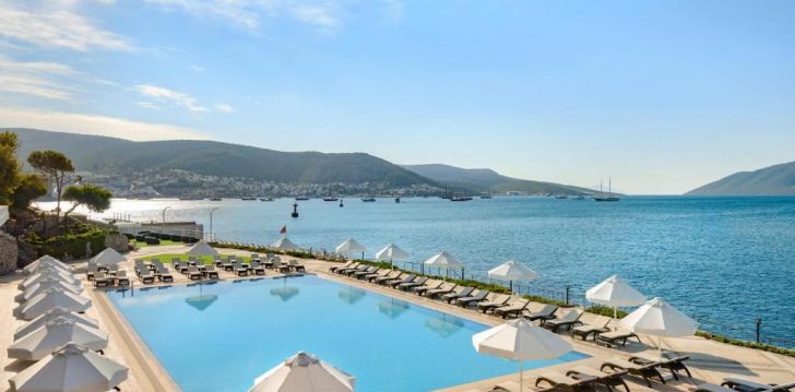 Apsistokite LA QUINTA BY WYNDHAM BODRUM viešbutyje už gerą kainą. 