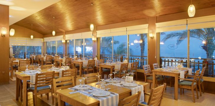 apgyvendinimas 5* QUATTRO FAMILY CLUB DEM HOTEL