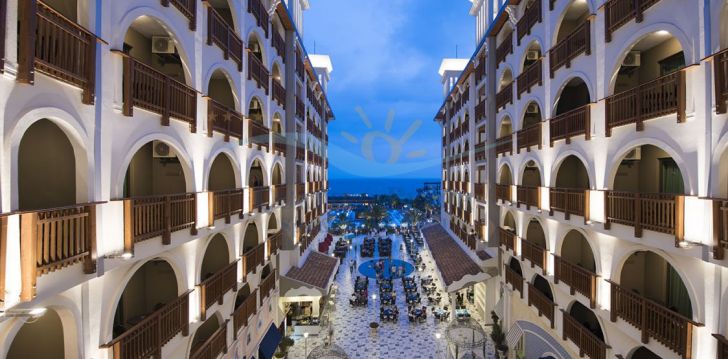 Planuoji kelionę į Turkija? apsistokite 5 viešbutyje QUATTRO BEACH SPA & RESORT HOTEL.