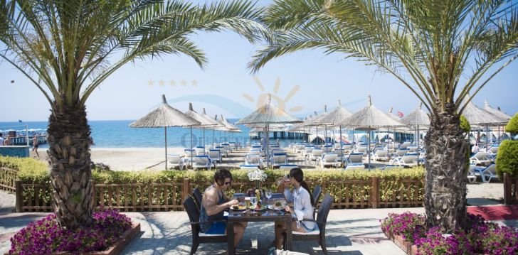QUATTRO BEACH SPA & RESORT HOTEL - klientų vertinamas, kaip geras kainos ir kokybės santykis.