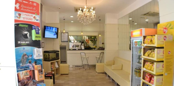 Apsistokite HOTEL VILLA CATERINA viešbutyje už gerą kainą.
