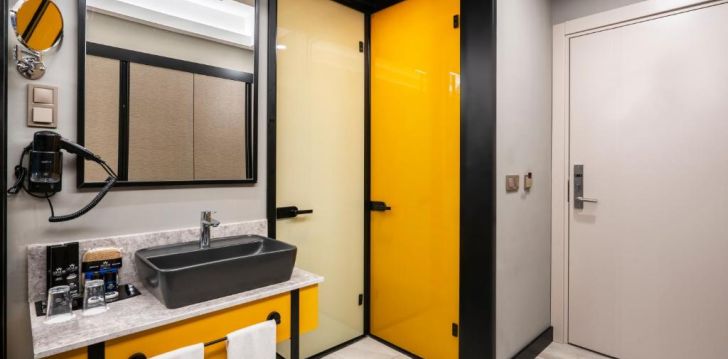 apgyvendinimas 5* ARNOR DELUXE HOTEL & SPA