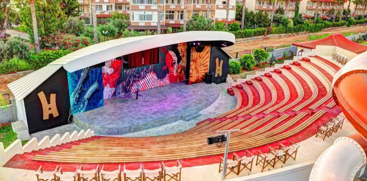 apsistokite KAHYA RESORT AQUA & SPA viešbutyje už gerą kainą.