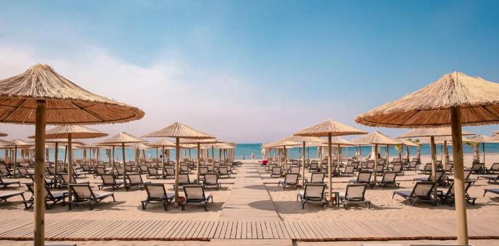 apgyvendinimas 5* LIU RESORTS