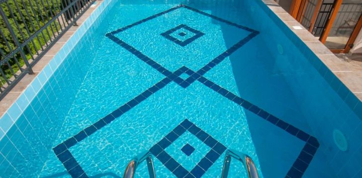 Atostogos Juodkalnija – apsistokite viešbutyje HOTEL TWELVE
