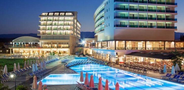 apsistokite KAHYA RESORT AQUA & SPA viešbutyje už gerą kainą.