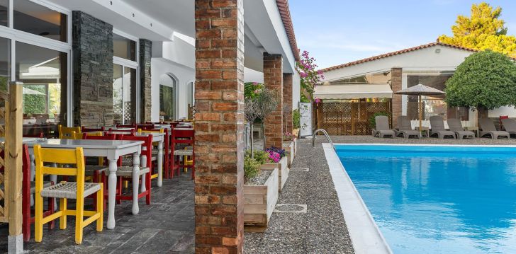apsistokite STEFANIA BEACH RESORT viešbutyje už gerą kainą.