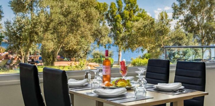 Viešbutis EVIA RIVIERA RESORT įsikūręs Graikija.