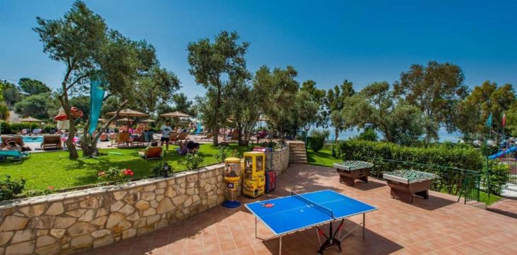 Rinkitės viešbutį EVIA RIVIERA RESORT kelionei į Graikija