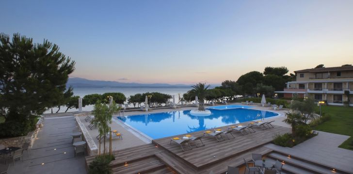 NEGROPONTE RESORT - klientų vertinamas, kaip geras kainos ir kokybės santykis.
