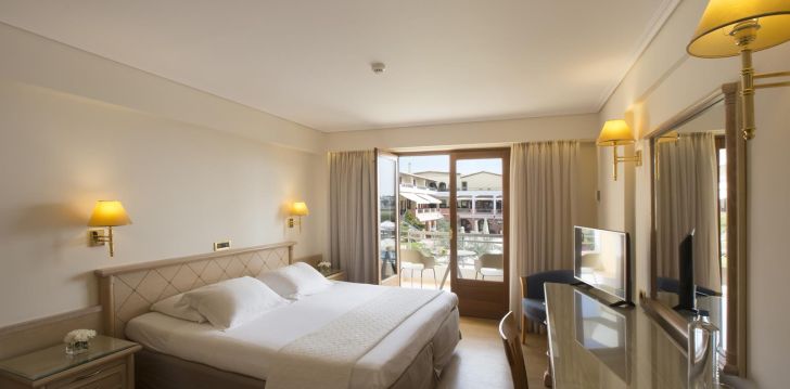 apsistokite NEGROPONTE RESORT viešbutyje už gerą kainą. 