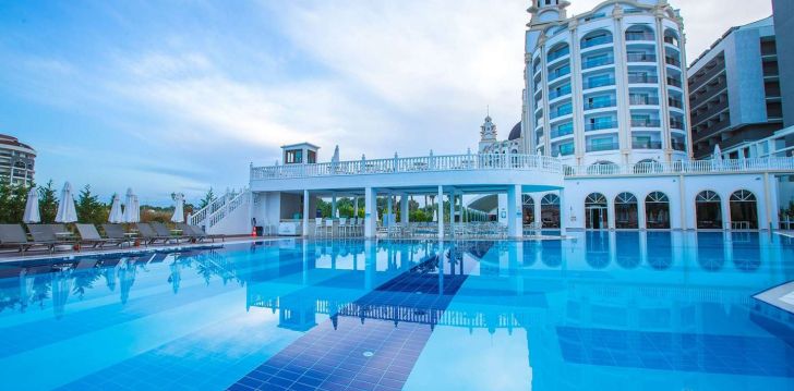 Atostogos Turkija – apsistokite viešbutyje J'ADORE DELUXE HOTEL & SPA