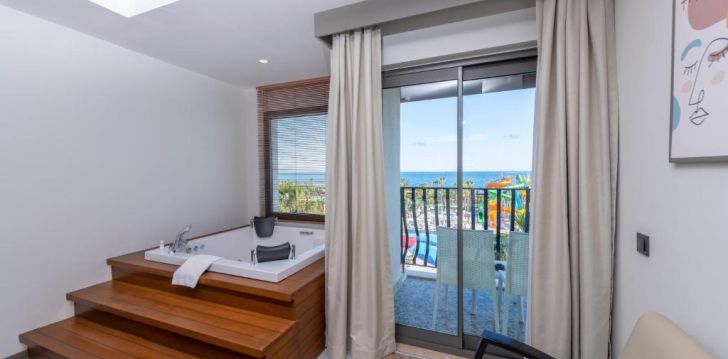 apgyvendinimas 5* BELEK BEACH RESORT