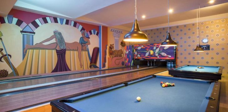 apsistokite HOTEL TURAN PRINCE viešbutyje už gerą kainą. 