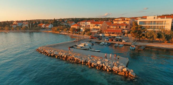 Poilsis ant jūros kranto Zadare 3* viešbutyje HOTEL DELFIN! 22