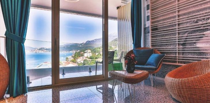 Tavo atostogos prasideda viešbutyje CARINE HOTEL KUMBOR