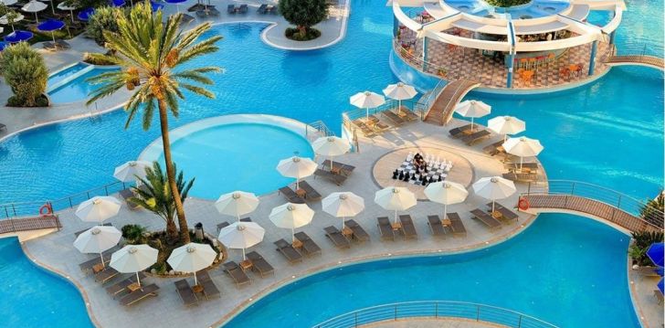 atostogos Graikija – apsistokite viešbutyje ATRIUM PLATINUM LUXURY RESORT HOTEL & SPA