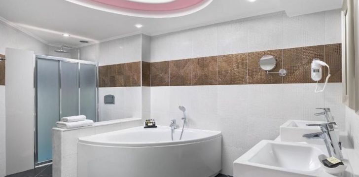 Patogus viešbutis jūsų kelionei – 5* ATRIUM PLATINUM LUXURY RESORT HOTEL & SPA