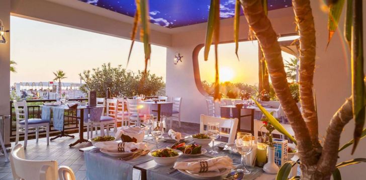 Viešbutis CLUB HOTEL TURAN PRINCE WORLD įsikūręs Turkija.