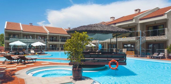 Apsistokite CLUB HOTEL TURAN PRINCE WORLD viešbutyje už gerą kainą.