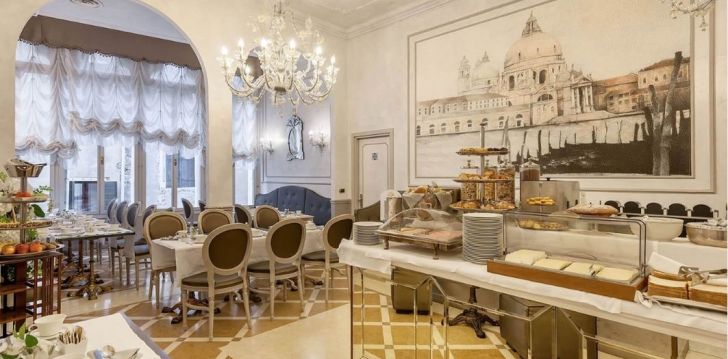Apsistokite HOTEL CA' DEI CONTI viešbutyje už gerą kainą. 