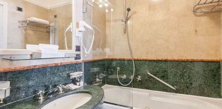 Apsistokite HOTEL CA' DEI CONTI viešbutyje už gerą kainą. 