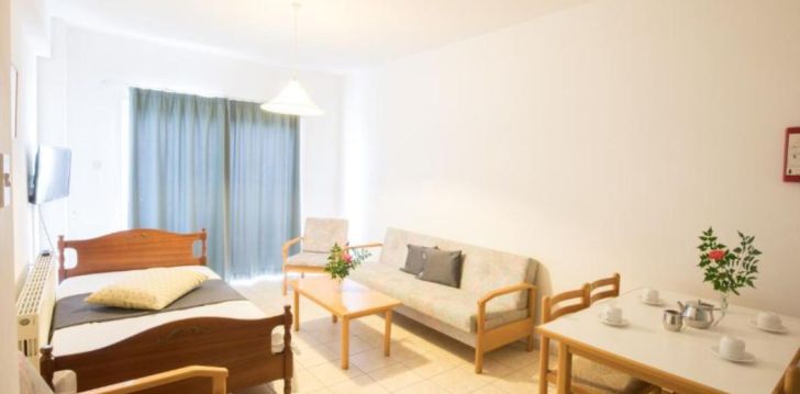 Jaukus viešbutis DEBBIE XENIA HOTEL APARTMENTS, jūsų atostogoms
