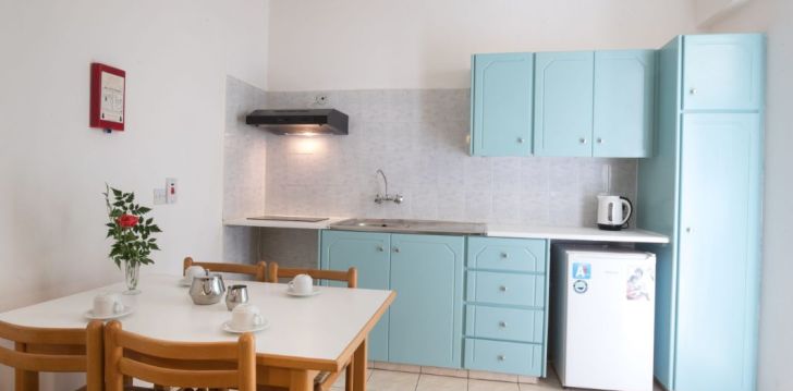 Rinkitės viešbutį DEBBIE XENIA HOTEL APARTMENTS kelionei į Kipras