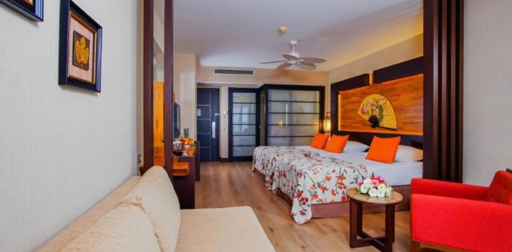 apsistokite LIMAK LARA DELUXE HOTEL & RESORT viešbutyje už gerą kainą.