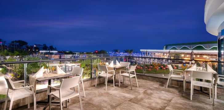 nepraleisk progos pailsėti už gerą kainą - viešbutyje MYLOME LUXURY HOTEL RESORT