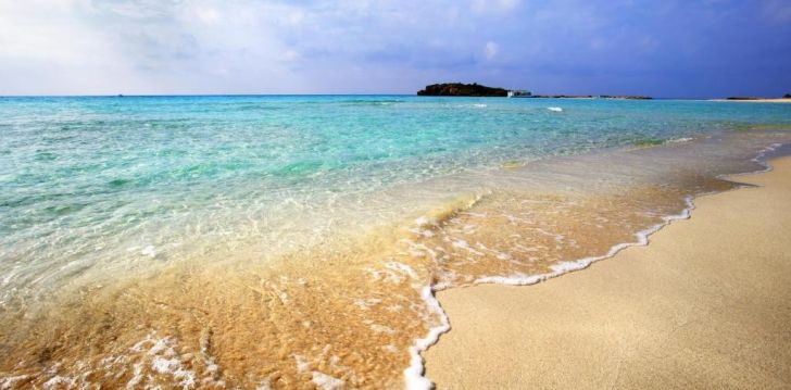 Apsistokite TSOKKOS PARADISE VILLAGE viešbutyje už gerą kainą. 