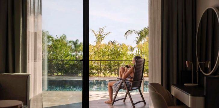 apsistokite MYLOME LUXURY HOTEL RESORT viešbutyje už gerą kainą.
