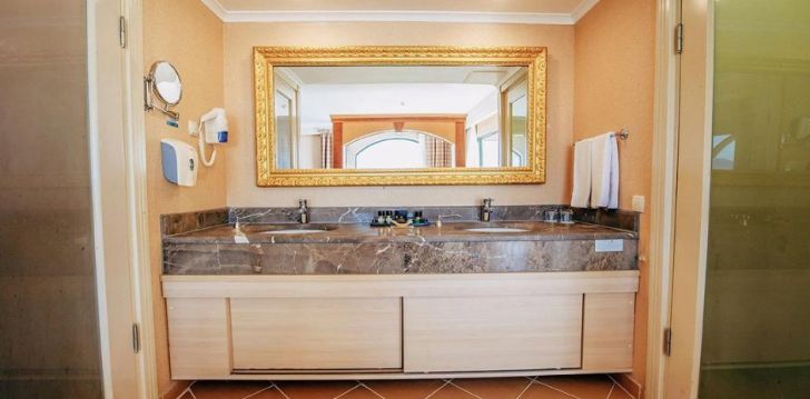 viešbutis UTOPIA WORLD HOTEL įsikūręs Turkija. 