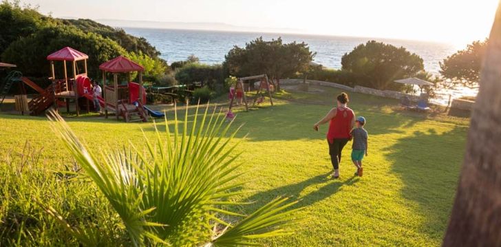 Apsistokite FOURNIA BEACH viešbutyje už gerą kainą.