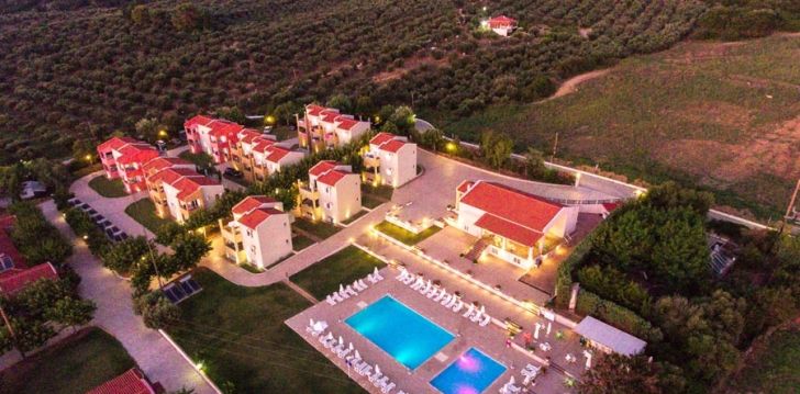Atostogos Peloponese 3* viešbutyje FOURNIA BEACH 1