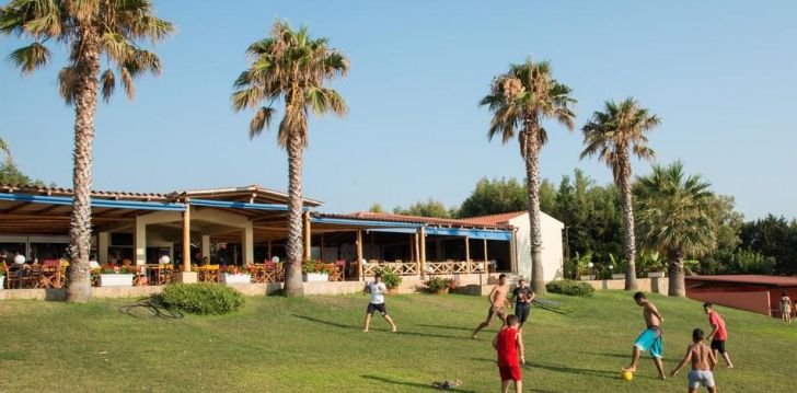 Atostogos Graikija – apsistokite viešbutyje FOURNIA BEACH