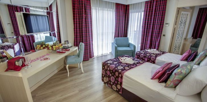 geras kainos ir kokybės santykis atostogoms - viešbutis AZURA DELUXE RESORT